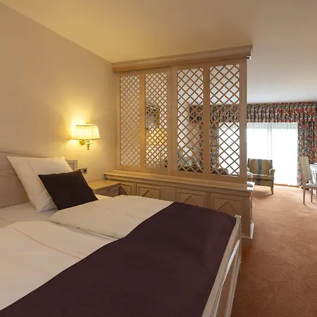 Hotell Eden Au 4*