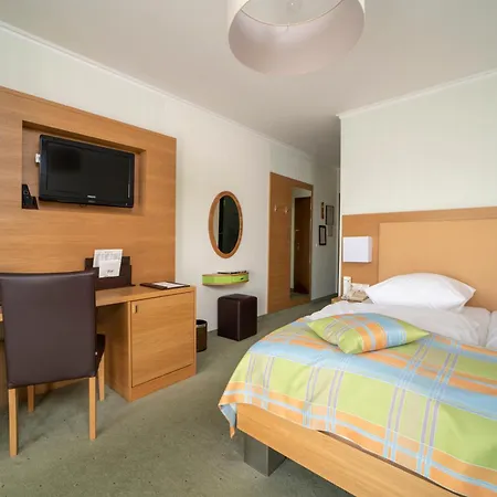 Hotell Eden Au 4*