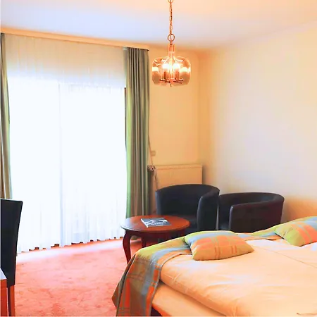 Hotell Eden Au Echternach