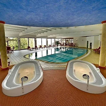 Eden Au Hotel