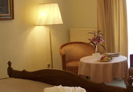 Eden Au Hotel