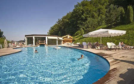 Eden Au Hotel